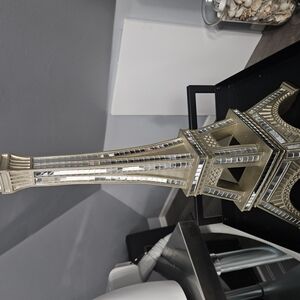 Elegant Gold and Silver Eiffel Tower Decor